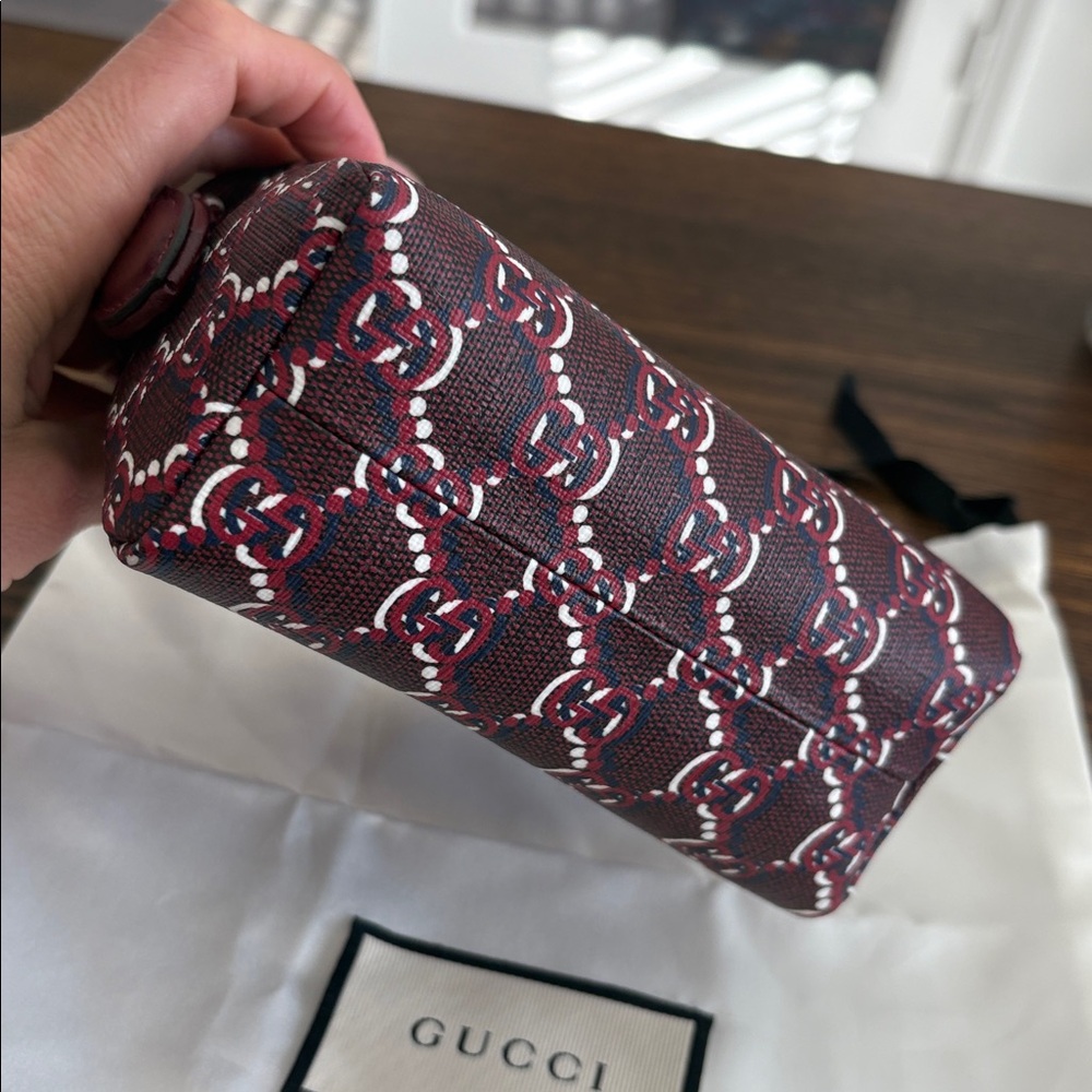 GUCCI Burgundy Pouch w/ GG Shadow NWOT w/ Dust Bag - Picture 10 of 13